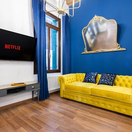 شقة Blue Venetian House