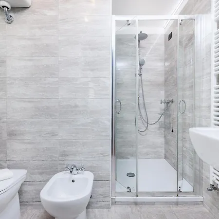 Daire Blue Venetian House