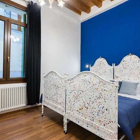 شقة Blue Venetian House