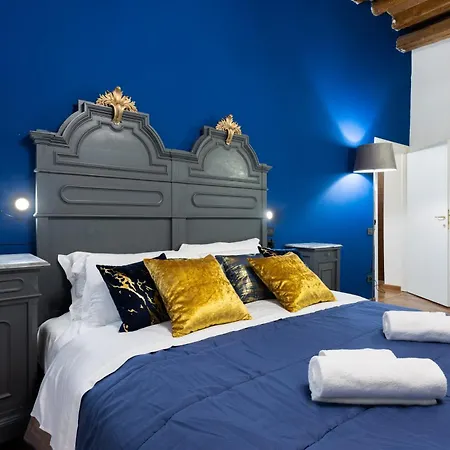 アパート Blue Venetian House