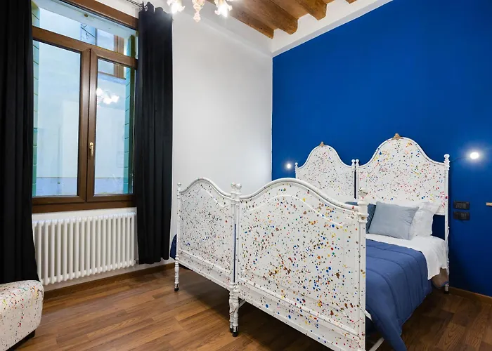 Апартаменты Blue Venetian House